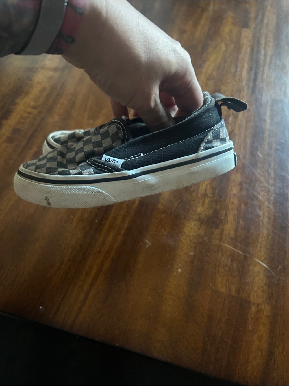 Vans Kids Checkerboard Slip-On Sneakers in Black and White - Picture 7 of 9